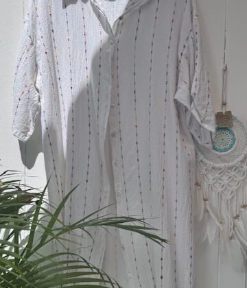 Vestido camisero motitas